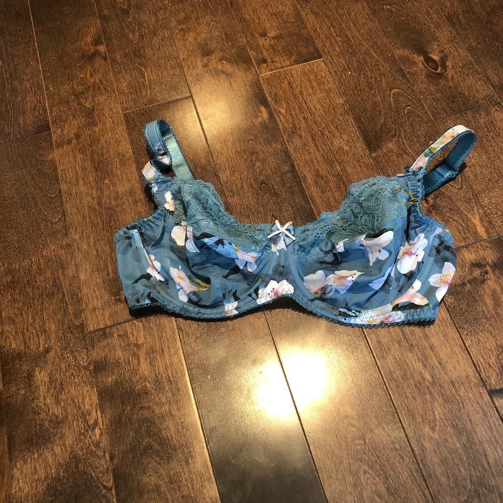 Bra 32DD